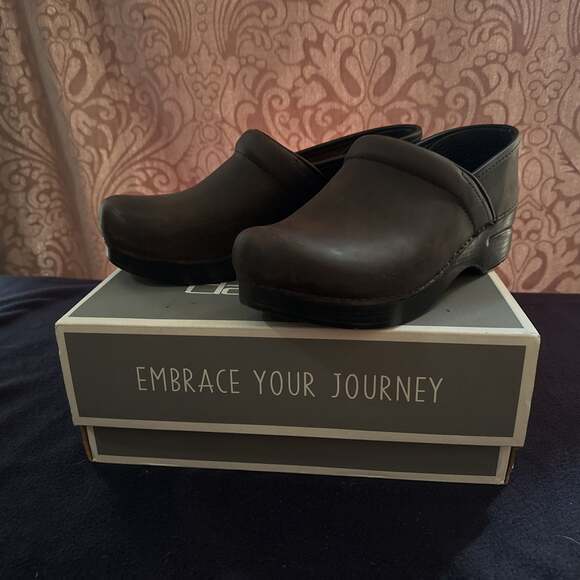 Dansko Professional Black Oiled Leather Clogs Size 39 - Picture 2 of 4